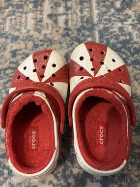 CROCS Kids' Red and White candy can sparkle lined Clog
